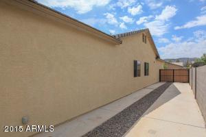 724 E Carson Rd, Phoenix, AZ 85042 photo 4