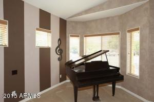 724 E Carson Rd, Phoenix, AZ 85042 photo 8