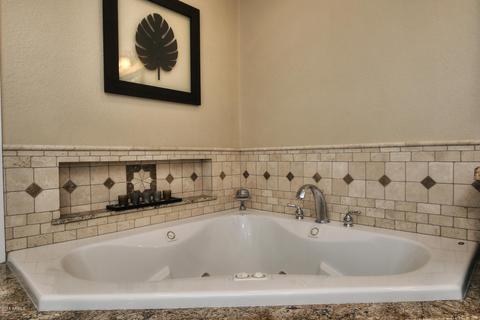 835 E Hearn Rd, Phoenix, AZ 85022 photo 13