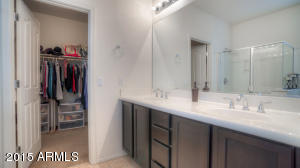 649 E Hummingbird Way, Gilbert, AZ 85297 photo 11
