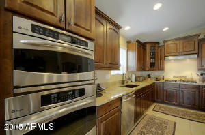 4031 E Walter Way, Phoenix, AZ 85050 photo 8