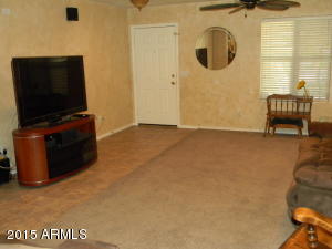 685 S Roca St, Gilbert, AZ 85296 photo 3