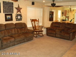 685 S Roca St, Gilbert, AZ 85296 photo 4