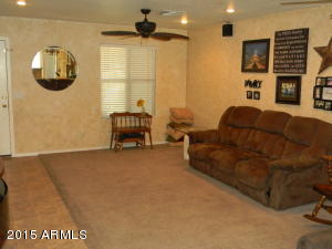 685 S Roca St, Gilbert, AZ 85296 photo 1