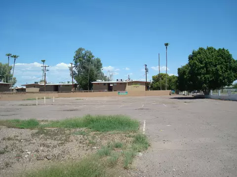 330 E Roeser Rd, Phoenix, AZ 85040 photo 2