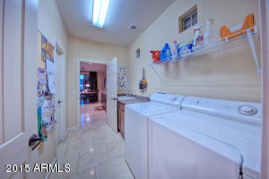 3958 E Crest Ln, Phoenix, AZ 85050 photo 15