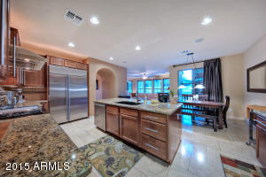 3958 E Crest Ln, Phoenix, AZ 85050 photo 9