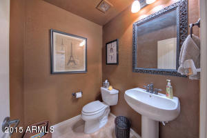 3958 E Crest Ln, Phoenix, AZ 85050 photo 17