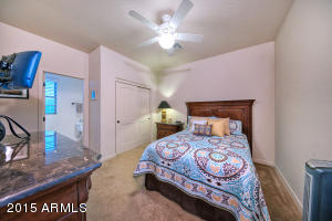 3958 E Crest Ln, Phoenix, AZ 85050 photo 23