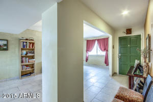3909 E Shaw Butte Dr, Phoenix, AZ 85028 photo 4