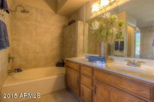 60 N Colonial Dr, Gilbert, AZ 85234 photo 12