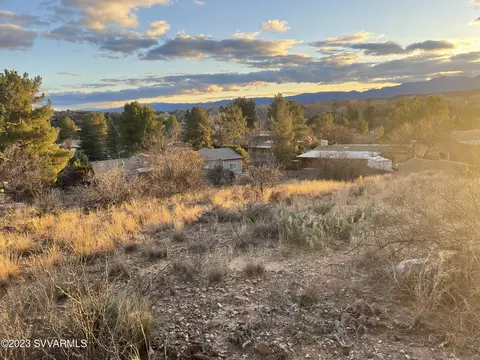10623 E Valley View Dr, Cornville, AZ 86325
