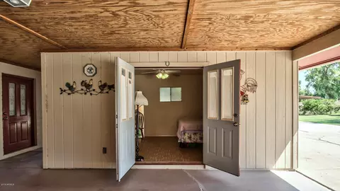 910 E Desert Ln, Gilbert, AZ 85234 photo 40