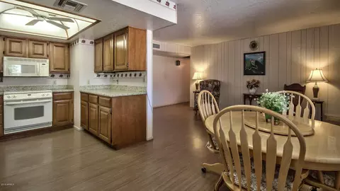 910 E Desert Ln, Gilbert, AZ 85234 photo 15