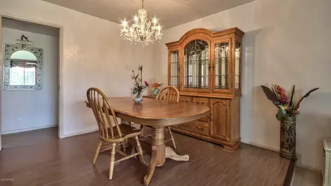 910 E Desert Ln, Gilbert, AZ 85234 photo 10