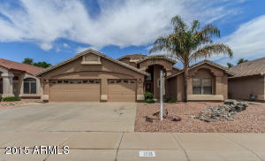 1118 E Betsy Ln, Gilbert, AZ 85296 photo 1