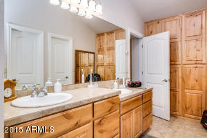 633 E Melody Dr, Gilbert, AZ 85234 photo 17