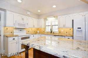 633 E Melody Dr, Gilbert, AZ 85234 photo 5