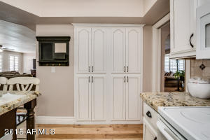 633 E Melody Dr, Gilbert, AZ 85234 photo 6