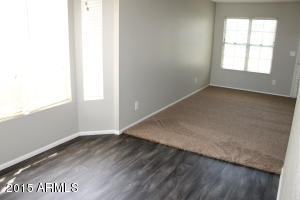917 E Lodge Dr, Tempe, AZ 85283 photo 2