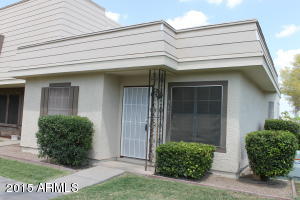 917 E Lodge Dr, Tempe, AZ 85283 photo 1