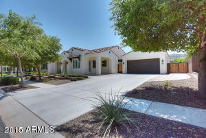 2823 E Constance Way, Phoenix, AZ 85042 photo 4