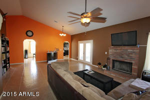 8 S Dodge St, Gilbert, AZ 85233 photo 2