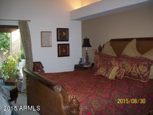 4010 E Round Hill Dr, Phoenix, AZ 85028 photo 9