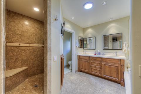 5748 E Orange Blossom Ln, Phoenix, AZ 85018 photo 14
