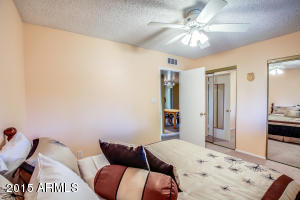 805 E Todd Dr, Tempe, AZ 85283 photo 9