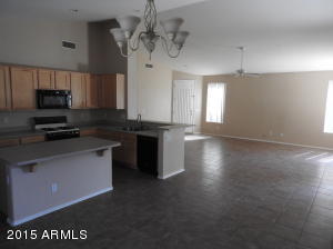 831 E Sherri Dr, Gilbert, AZ 85296 photo 7