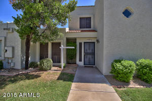 3084 E Cannon Dr, Phoenix, AZ 85028 photo 2