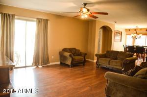 6984 W Peck Dr, Glendale, AZ 85303