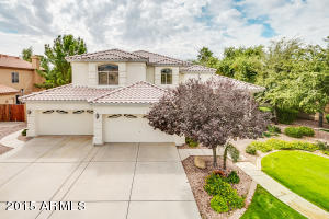 2089 E Victor Rd, Gilbert, AZ 85296 photo 1