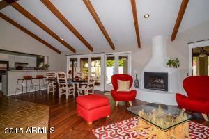 1621 Echo Ln, Phoenix, AZ 85020 photo 11