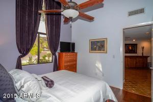 1621 Echo Ln, Phoenix, AZ 85020 photo 34