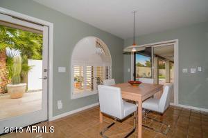 1621 Echo Ln, Phoenix, AZ 85020 photo 18