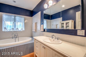 2318 N Mitchell St, Phoenix, AZ 85006 photo 20