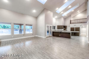 1001 El Freda Rd, Tempe, AZ 85284 photo 8