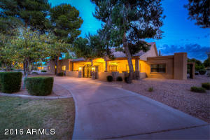 1001 El Freda Rd, Tempe, AZ 85284 photo 1