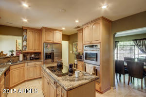 3423 N 35th Pl, Phoenix, AZ 85018 photo 6