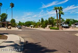 3901 E Mercer Ln, Phoenix, AZ 85028 photo 3