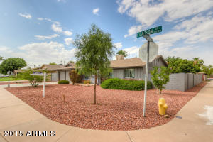 1952 E Carson Dr, Tempe, AZ 85282 photo 3