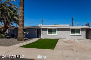 2550 E Amelia Ave, Phoenix, AZ 85016 photo 2