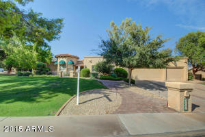 3502 Equestrian Trl, Phoenix, AZ 85044 photo 1