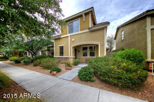 4357 E Rosemonte Dr, Phoenix, AZ 85050 photo 2