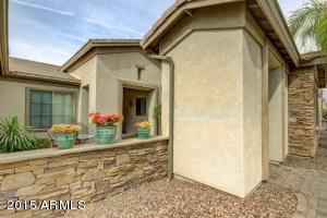 1328 E Canary Dr, Gilbert, AZ 85297 photo 4