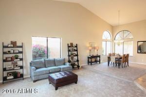 1009 W Peninsula Dr, Gilbert, AZ 85233 photo 9