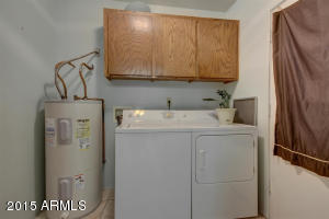 3529 E Amelia Ave, Phoenix, AZ 85018 photo 9