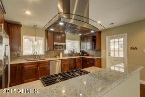 5443 E Verde Ln, Phoenix, AZ 85018 photo 4
